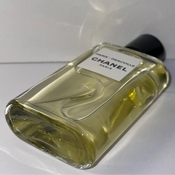 CHANEL DEAUVILLE - Picture 8 of 9